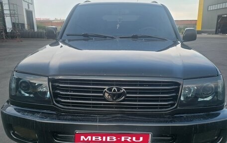 Toyota Land Cruiser 100 рестайлинг 2, 2000 год, 1 800 000 рублей, 1 фотография
