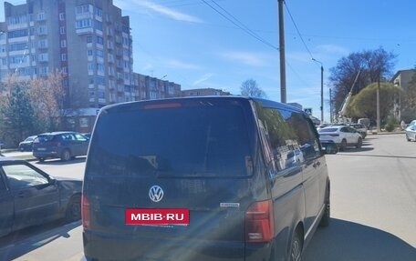 Volkswagen Multivan T6 рестайлинг, 2020 год, 4 299 000 рублей, 3 фотография