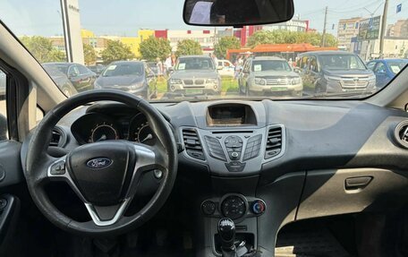 Ford Fiesta, 2015 год, 671 000 рублей, 12 фотография