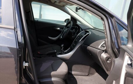 Opel Astra J, 2011 год, 604 000 рублей, 9 фотография