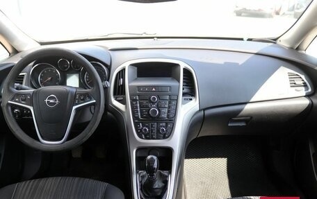 Opel Astra J, 2011 год, 604 000 рублей, 12 фотография