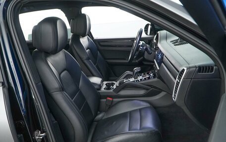 Porsche Cayenne III, 2019 год, 5 696 900 рублей, 22 фотография