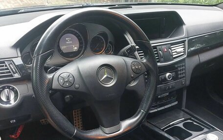 Mercedes-Benz E-Класс, 2011 год, 1 500 000 рублей, 5 фотография