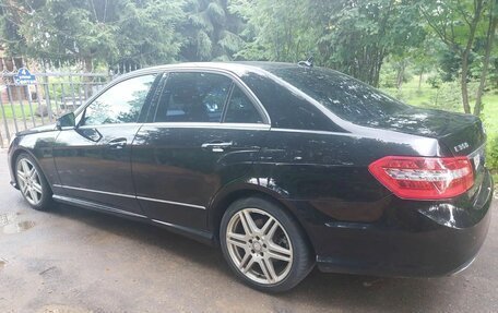 Mercedes-Benz E-Класс, 2011 год, 1 500 000 рублей, 6 фотография