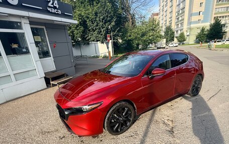 Mazda 3, 2020 год, 1 950 000 рублей, 2 фотография