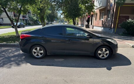 Hyundai Elantra V, 2011 год, 740 000 рублей, 2 фотография