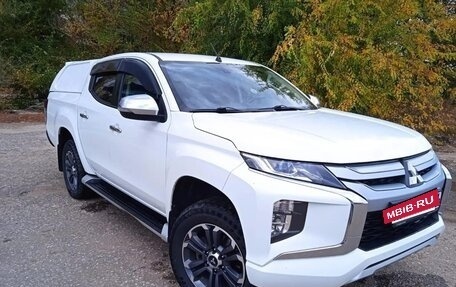 Mitsubishi L200 IV рестайлинг, 2021 год, 3 000 000 рублей, 2 фотография