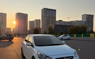 Hyundai Solaris II рестайлинг, 2012 год, 700 000 рублей, 1 фотография