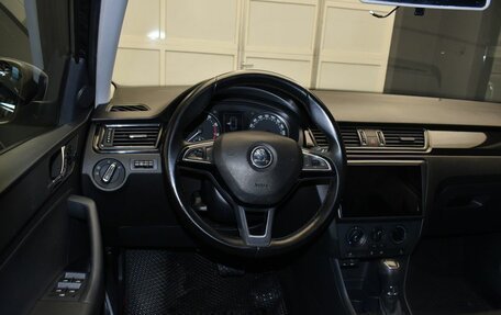 Skoda Rapid I, 2015 год, 997 000 рублей, 13 фотография