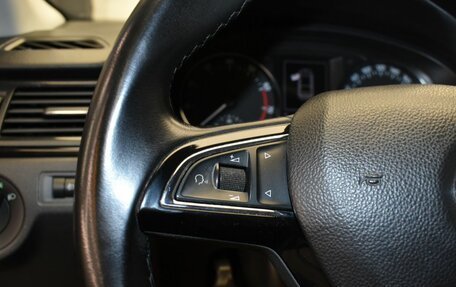 Skoda Rapid I, 2015 год, 997 000 рублей, 18 фотография