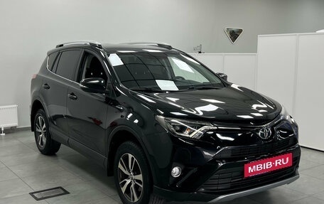 Toyota RAV4, 2018 год, 2 680 000 рублей, 3 фотография