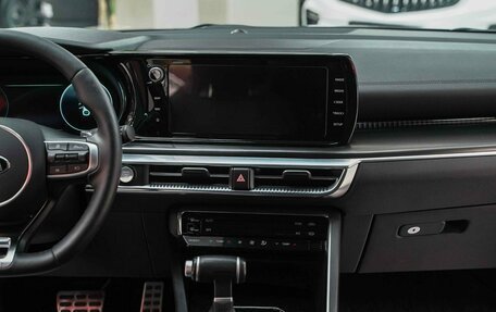 KIA K5, 2021 год, 2 350 000 рублей, 17 фотография