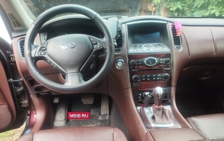Infiniti QX50 I рестайлинг, 2014 год, 1 770 000 рублей, 14 фотография