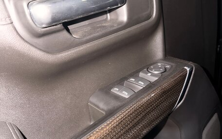 Chevrolet Silverado, 2021 год, 6 500 000 рублей, 9 фотография