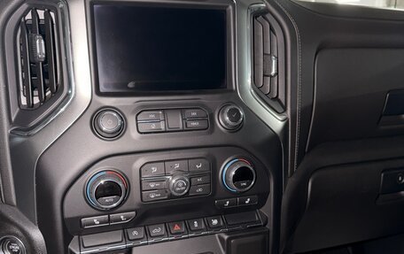 Chevrolet Silverado, 2021 год, 6 500 000 рублей, 8 фотография