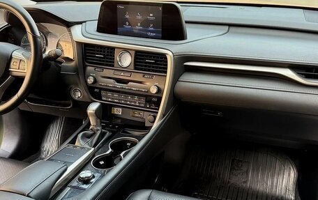 Lexus RX IV рестайлинг, 2021 год, 4 250 000 рублей, 9 фотография