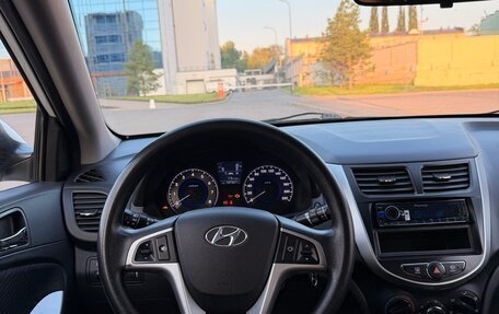 Hyundai Solaris II рестайлинг, 2012 год, 700 000 рублей, 8 фотография