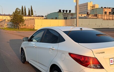 Hyundai Solaris II рестайлинг, 2012 год, 700 000 рублей, 3 фотография