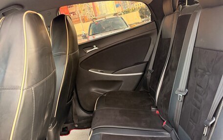Hyundai Solaris II рестайлинг, 2012 год, 700 000 рублей, 11 фотография
