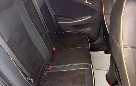 Hyundai Solaris II рестайлинг, 2012 год, 700 000 рублей, 13 фотография