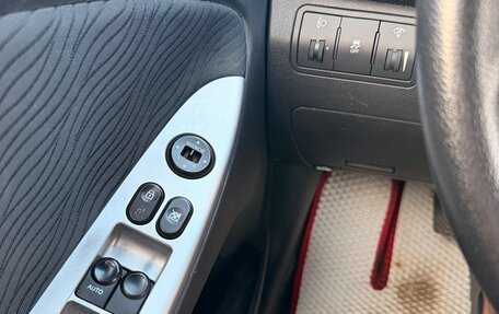 Hyundai Solaris II рестайлинг, 2012 год, 700 000 рублей, 14 фотография
