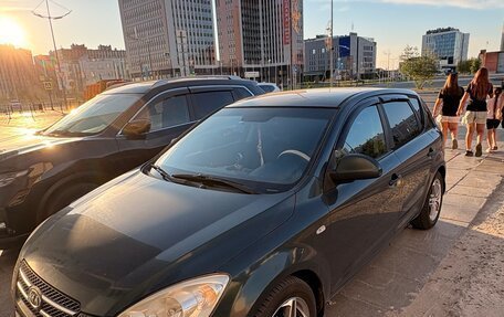 KIA cee'd I рестайлинг, 2009 год, 620 000 рублей, 3 фотография