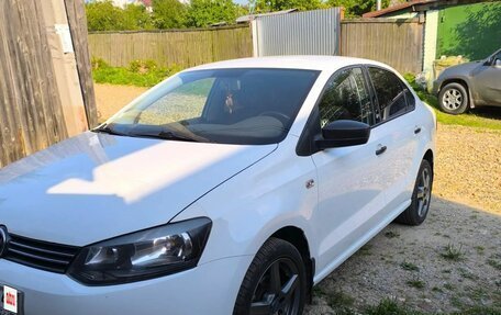 Volkswagen Polo VI (EU Market), 2014 год, 820 000 рублей, 3 фотография