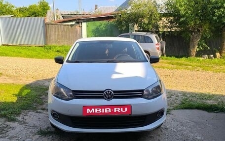Volkswagen Polo VI (EU Market), 2014 год, 820 000 рублей, 2 фотография