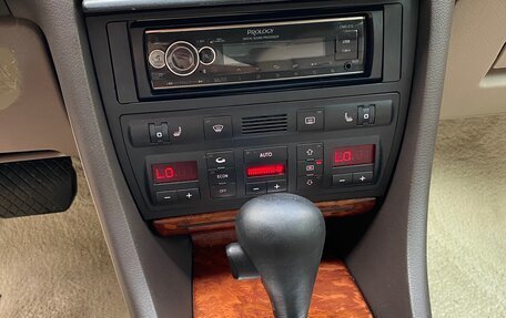 Audi A6, 1998 год, 318 000 рублей, 13 фотография