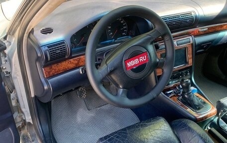 Audi A4, 2000 год, 350 000 рублей, 10 фотография