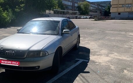 Audi A4, 2000 год, 350 000 рублей, 12 фотография