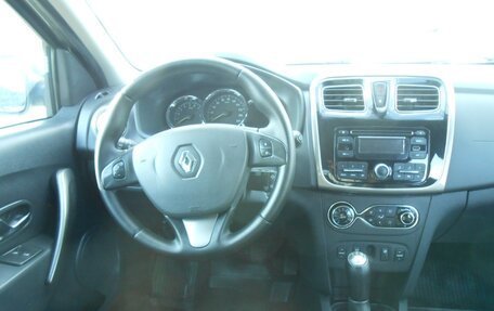Renault Sandero II рестайлинг, 2015 год, 787 000 рублей, 9 фотография
