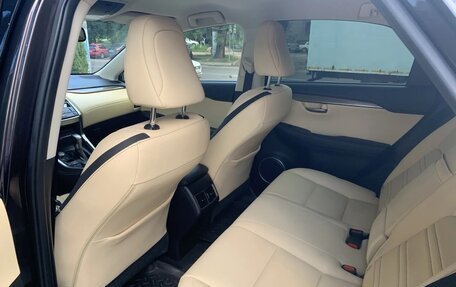 Lexus NX I, 2015 год, 3 000 000 рублей, 18 фотография