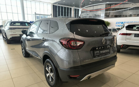 Renault Kaptur I рестайлинг, 2017 год, 1 080 000 рублей, 11 фотография