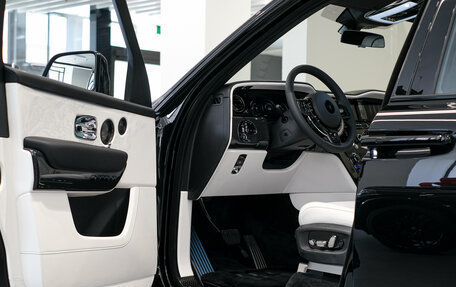 Rolls-Royce Cullinan, 2026 год, 68 500 000 рублей, 11 фотография