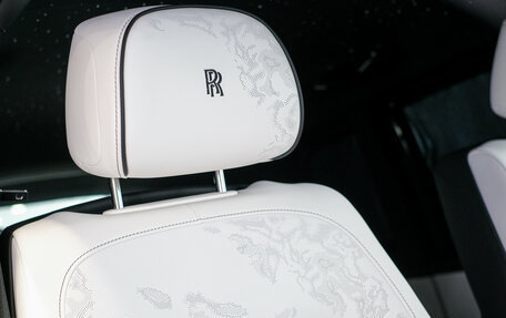 Rolls-Royce Cullinan, 2026 год, 68 500 000 рублей, 19 фотография