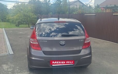 Hyundai i30 I, 2011 год, 650 000 рублей, 2 фотография