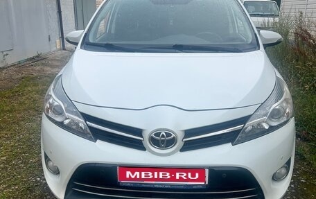 Toyota Verso I, 2014 год, 1 250 000 рублей, 1 фотография