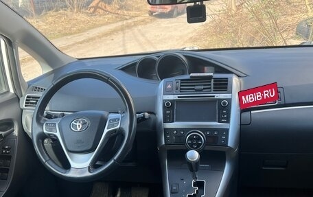 Toyota Verso I, 2014 год, 1 250 000 рублей, 7 фотография