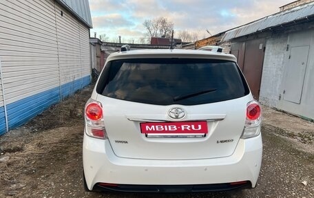 Toyota Verso I, 2014 год, 1 250 000 рублей, 9 фотография