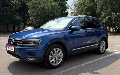 Volkswagen Tiguan II, 2019 год, 3 000 000 рублей, 1 фотография