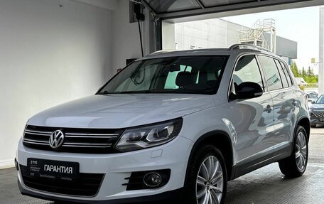 Volkswagen Tiguan I, 2015 год, 2 100 000 рублей, 1 фотография