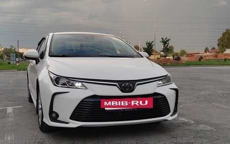 Toyota Corolla, 2020 год, 2 200 000 рублей, 2 фотография