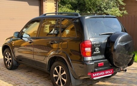 Toyota RAV4, 2004 год, 4 фотография