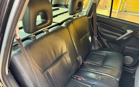 Toyota RAV4, 2004 год, 18 фотография