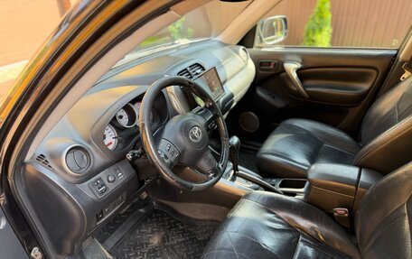Toyota RAV4, 2004 год, 10 фотография