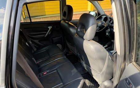 Toyota RAV4, 2004 год, 16 фотография