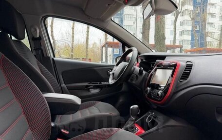 Renault Kaptur I рестайлинг, 2018 год, 1 690 000 рублей, 8 фотография