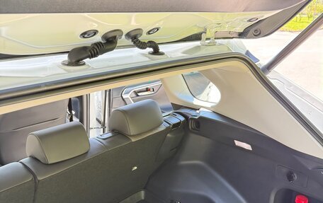 Toyota RAV4, 2025 год, 22 фотография