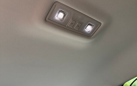 Volkswagen Tiguan II, 2019 год, 3 000 000 рублей, 22 фотография